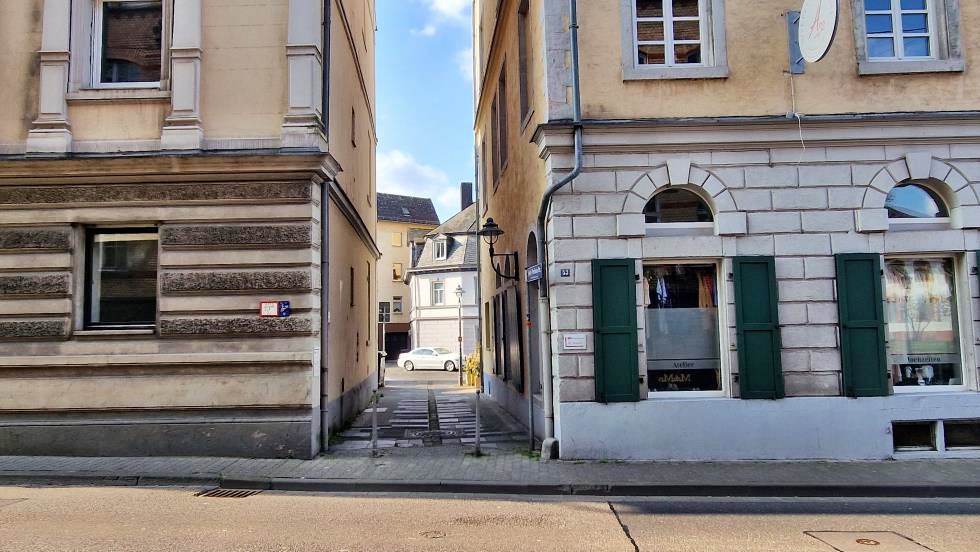 Josef-Breitbach-Strasse-2022-04-22-0001