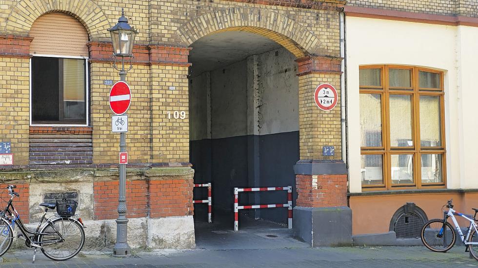 Durchgang Teichert